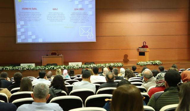Kurum çalışanlarına resmi yazışma eğitimi