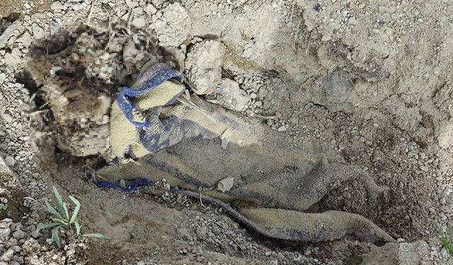 Nevşehir’de arazide battaniyeye sarılı ceset bulundu