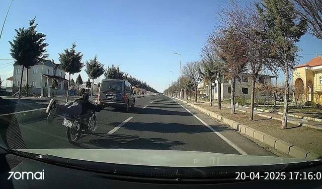 Trafikte şov yapan motosiklet sürücüsüne ceza