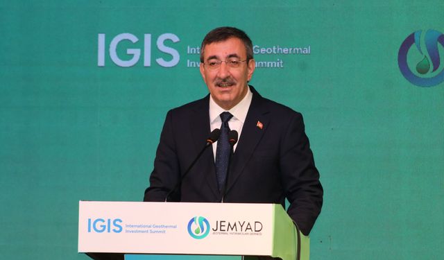Cevdet Yılmaz "Türkiye cari açık veren ülke"