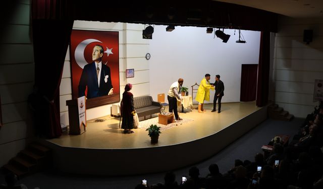 Öğrenciler sanat dolu içerikleri sanatseverlerle buluşturuyor