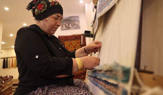 Ayten Aksu yarım asırdır halı dokuyor