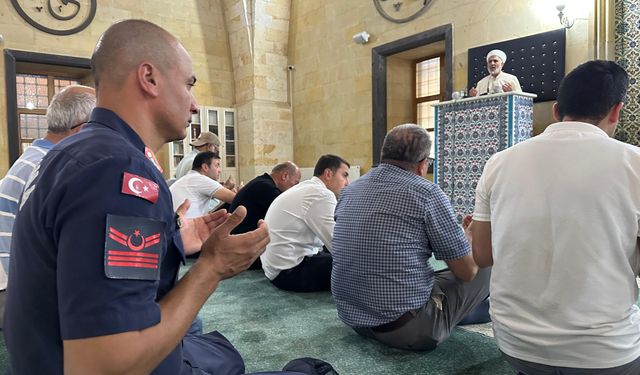 Avanos’ta şehitler kabirleri başında anıldı