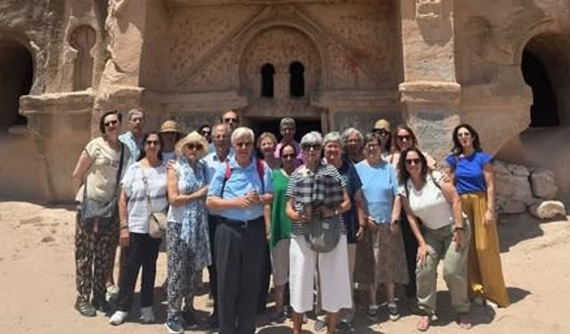 Yabancı turistlerin Açıksaray’a ilgisi artıyor