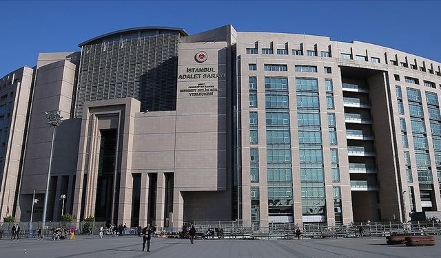 Hazreti Muhammed'in karikatürünü yayımlayan dergiye soruşturma