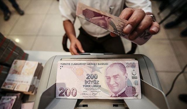 Yaşlı ve engelli aylıkları hesaplara geçiyor