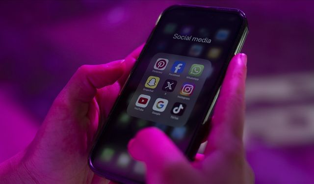 Sosyal medyada bot hesaplar kişisel verileri depoluyor