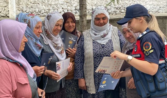 Jandarma Nevşehir’de 10 bin kişiyi bilgilendirdi