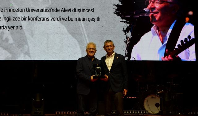 Zülfü Livaneli’ye Hacıbektaş’ta ödül verildi
