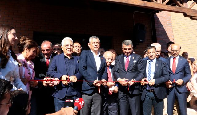 Özgür Özel Nevşehir’de Cemevi açılışına katıldı
