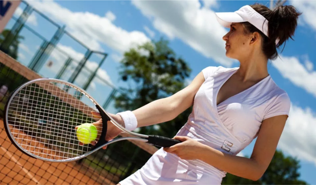 Nevşehir’de tenis müsabakaları başladı