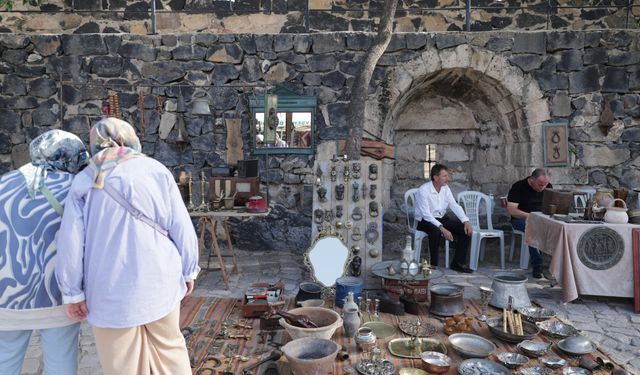 Tarihi mekanda nostalji rüzgarına yoğun ilgi