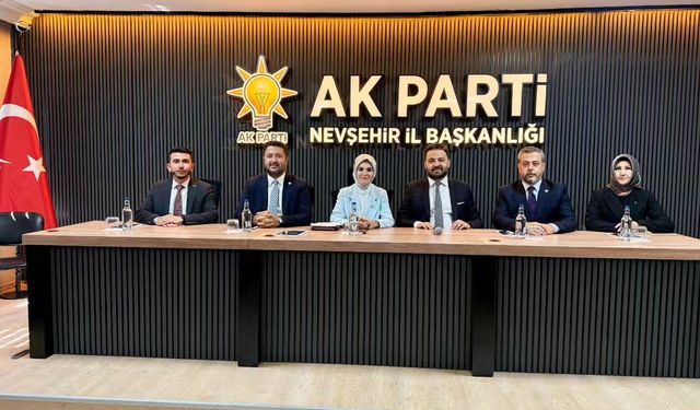 Bakan Göktaş AK Parti teşkilatı ile buluştu