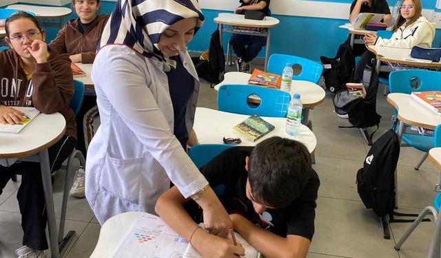 Simya Kolejinde mentörlük uygulaması başladı