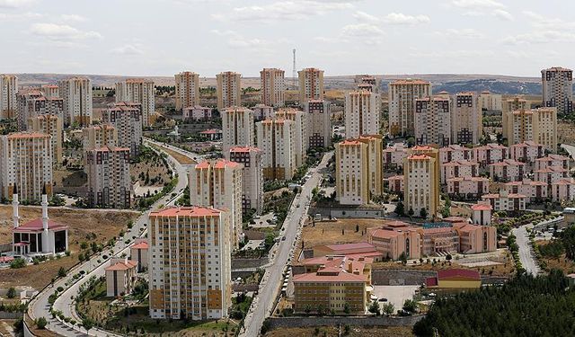 “Dar gelirliye ev sahibi olmak hayal”