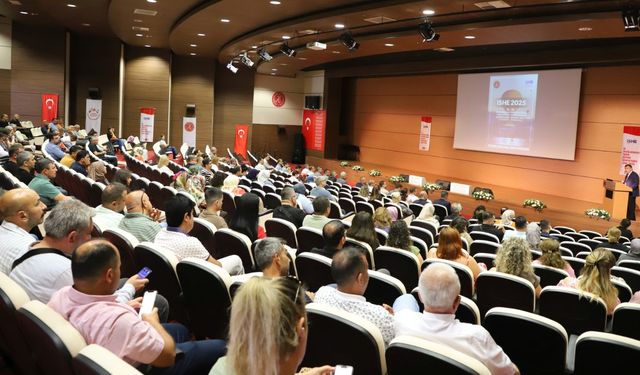 Nevşehir’de Uluslararası Tarih Eğitimi Sempozyumu başladı