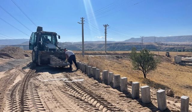 Avanos’ta stabilize toprak yollar yenileniyor