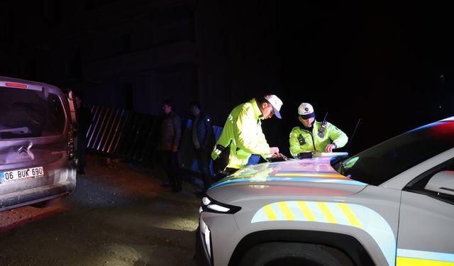 Alkollü ve ehliyetsiz sürücü gözaltına alındı