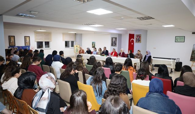 Kız yurdunda uyum süreci etkinlikle başladı