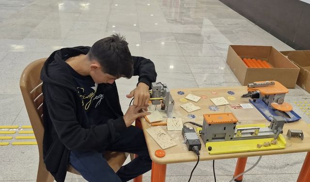 Öğrenciler etkinlikle yeteneklerini sergiledi