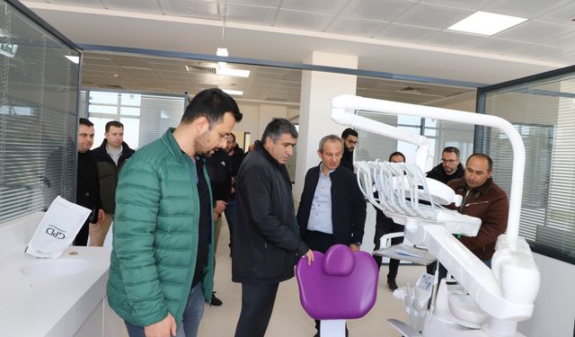 Rektör Aktekin yeni Diş Hekimliği Fakültesini inceledi