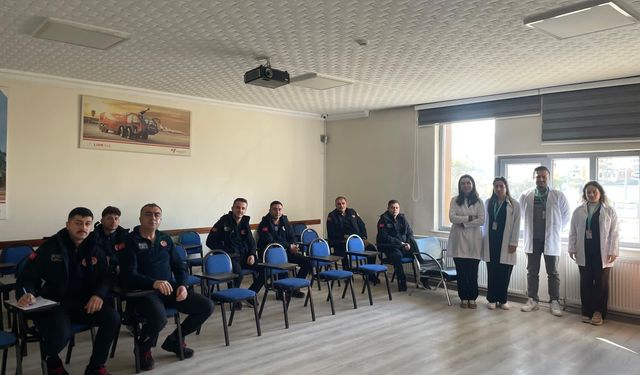 Nevşehir İtfaiyesine sağlık elçileri eğitimi