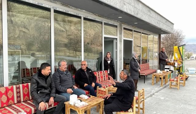 Başkan Sarıtaş Zelve esnafıyla bir araya geldi