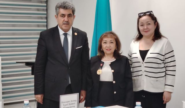 «Diplomatik Söylemde Kazak Dili»  kitabının tanıtım töreni