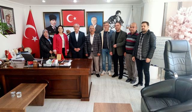 Eğitim camiasından belediyeye anlamlı destek mesajı