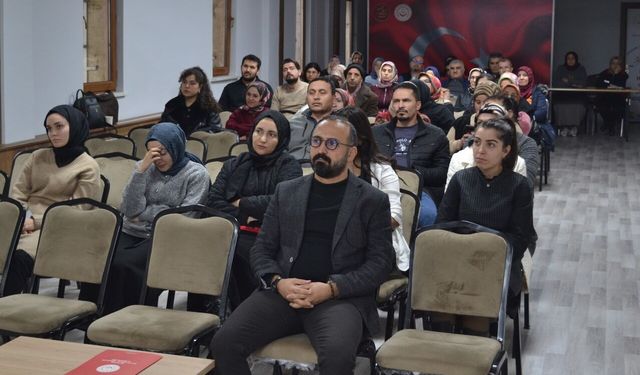 NEVÜ’lü öğrencilerden BTK Kariyer Zirvesi’ne yoğun ilgi