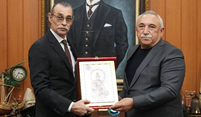 Başkan Ali Kaim’den Başkan Erdal Beşikçioğlu’na ziyaret