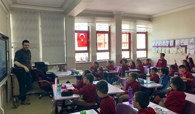 Öğrencilere ağız ve diş sağlığı eğitimi