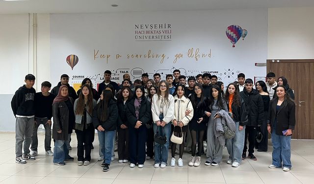 Liseli öğrenciler üniversiteyi yakından tanıdı