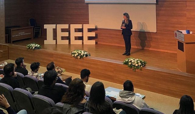 Öğrencilere özgeçmiş hazırlama teknikleri anlatıldı