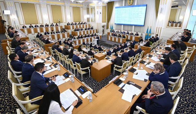 “Kazakistan Cumhuriyeti Yeni Anayasa Taslağı”