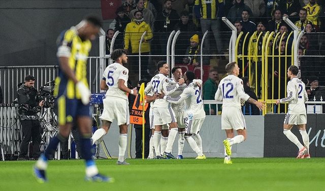 Fenerbahçe evinde Aston Villa'ya 1-0 mağlup oldu