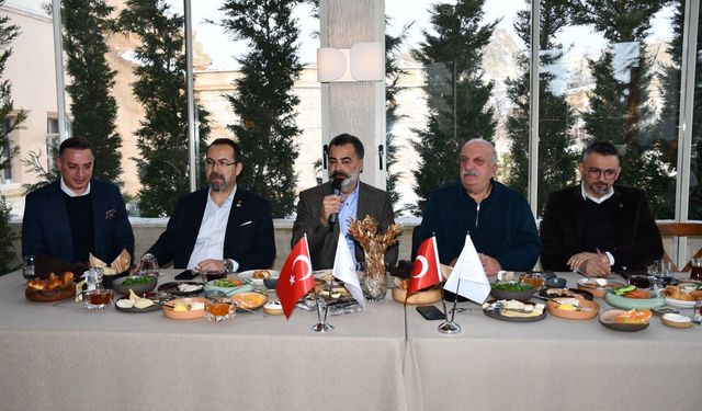 Başkan Bul, gazetecilerle bir araya geldi