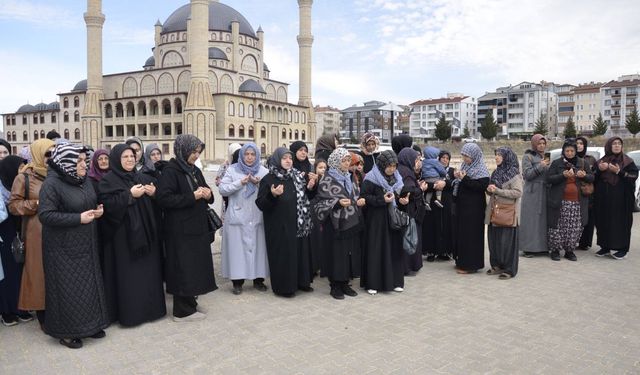 Nevşehir’den 33 günlük ramazan umresi için kafile yola çıktı