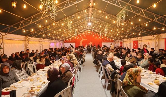 Nevşehir’de ramazan coşkusu: Binlerce kişi aynı sofrada