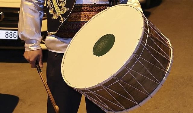 Asırlık geleneğe yeni tarife: Ramazan davulcuları kaç lira alacak?