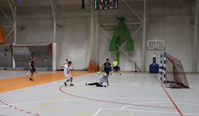 Şampiyonluk bileti için mücadele kızıştı: TFF Ligi için ilk düdük çaldı