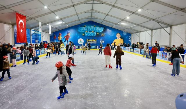 Nevşehir’de bayram coşkusu buz pateni pistine taşınıyor