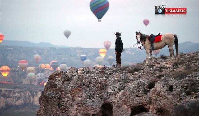 Kapadokya’yı 7 yaşından beri at sırtında keşfediyor