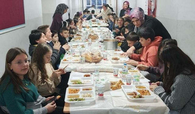 Nevşehir’de öğrenciler ve öğretmenler aynı sofrada buluştu