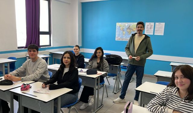 Eğitimde yoğun tempo: Başarı Kampı ders anlatımları ile sürüyor