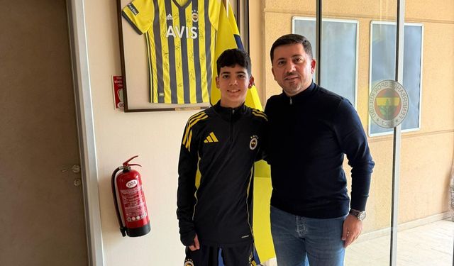 Hayalini gerçekleştirdi! Haktan Seymen Arı Fenerbahçe formasını giydi