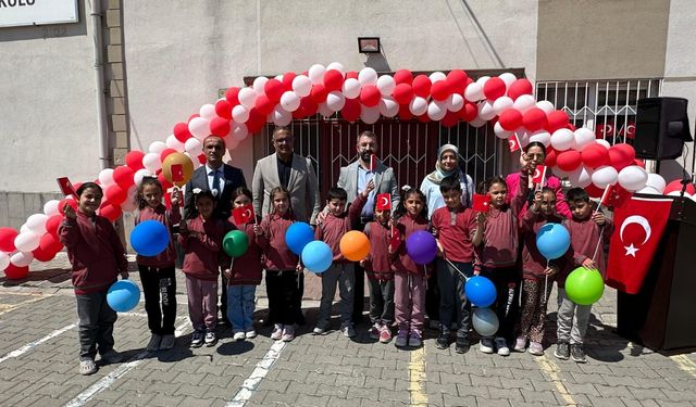 Karapınar’da bahar şenliği öğrencilere moral oldu, renkli görüntüler yaşandı