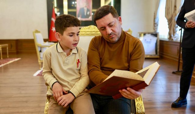 Başkan Arı, minik hayranını makamında ağırladı