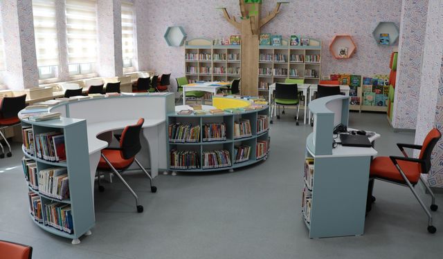 Sultan Alparslan Okulunda Cumhuriyet’in 100. yılına özel kütüphane