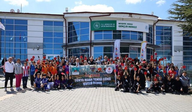 23 Nisan’a Özel Masa Tenisi Turnuvası’na büyük ilgi